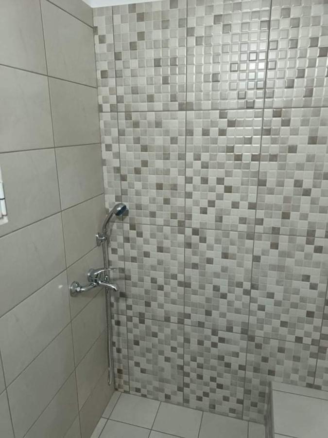 Chris Rooms カランバカ エクステリア 写真