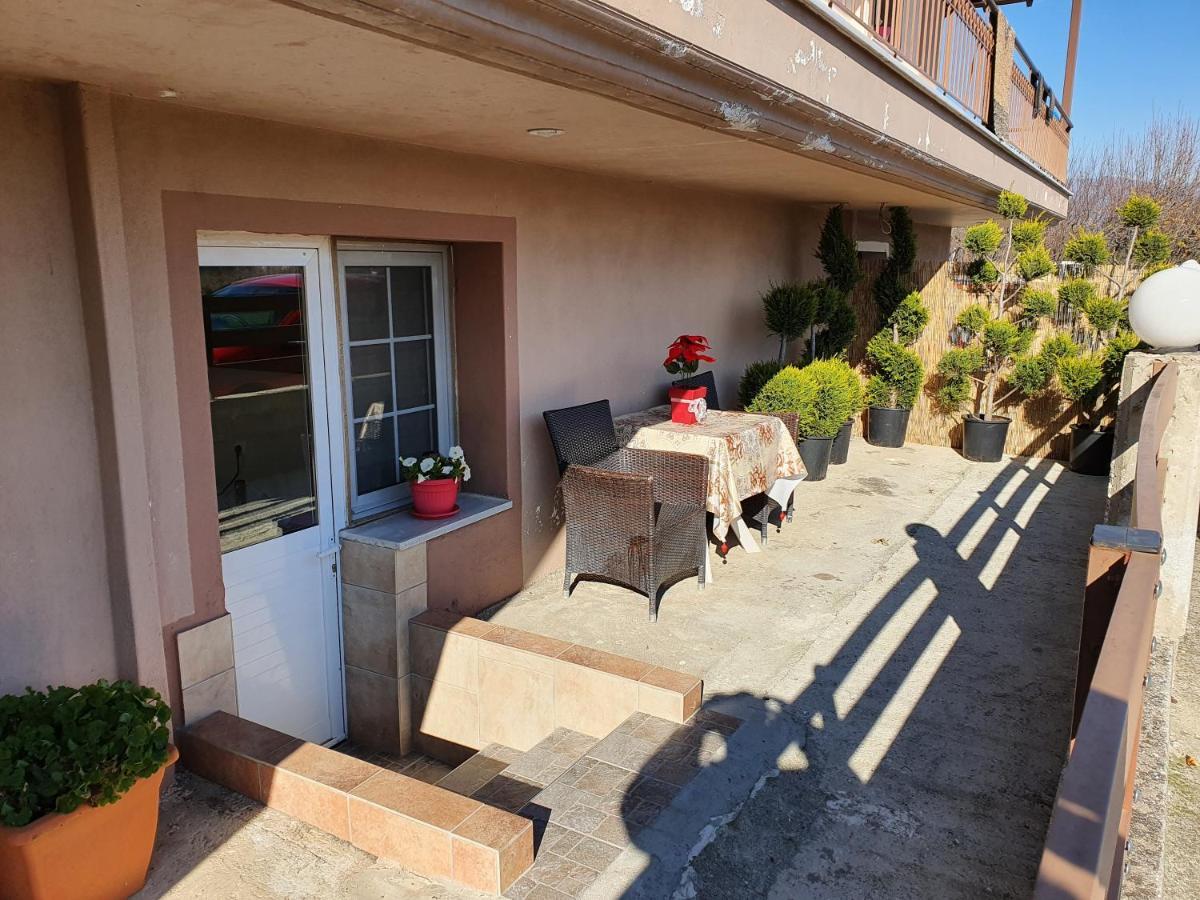 Chris Rooms カランバカ エクステリア 写真