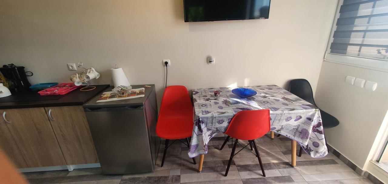 Chris Rooms カランバカ エクステリア 写真